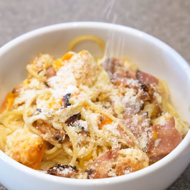 鳥羽周作 レシピ ベーコンエッグパスタ